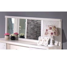 Прямоугольное настенное зеркало в гостиную Мира MIRA-10 белое Прямоугольное настенное зеркало в гостиную Мира MIRA-10 белое